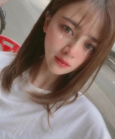 南山小小：刚下海年轻水嫩妹子，S型身材，皮肤白服务好